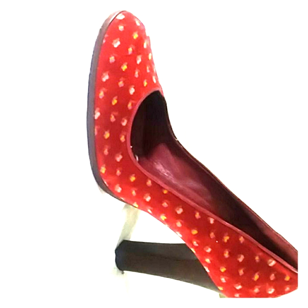 Adorable Marc Jacob's heels!